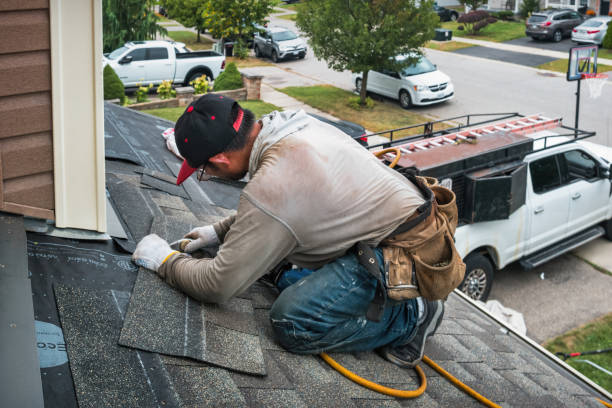 Professional Gutter Installation technician working in Hauppauge, NY